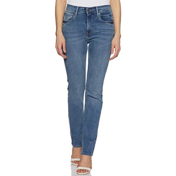 levis bold curve straight